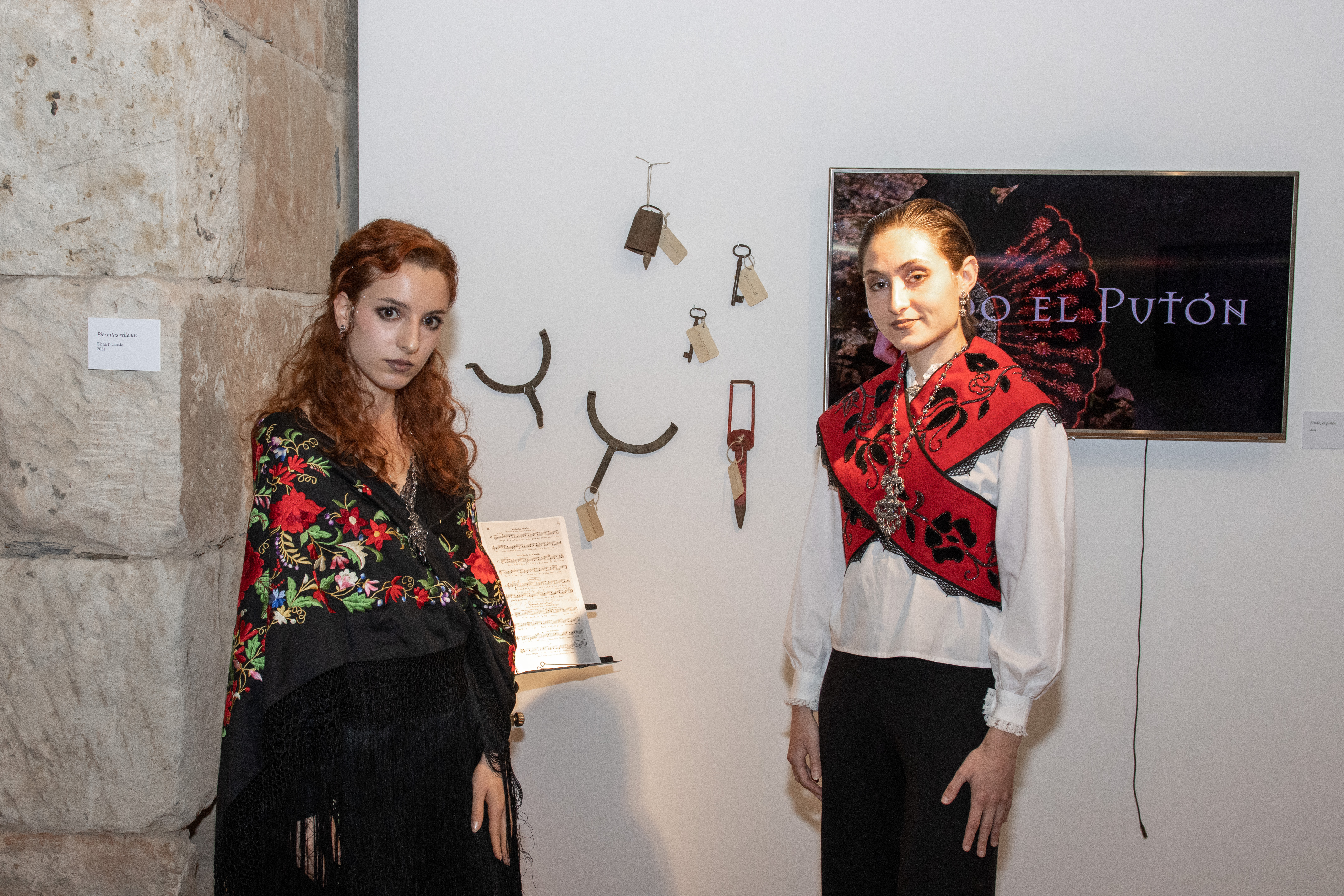 Elena P. Cuesta y María Marlen, artistas.