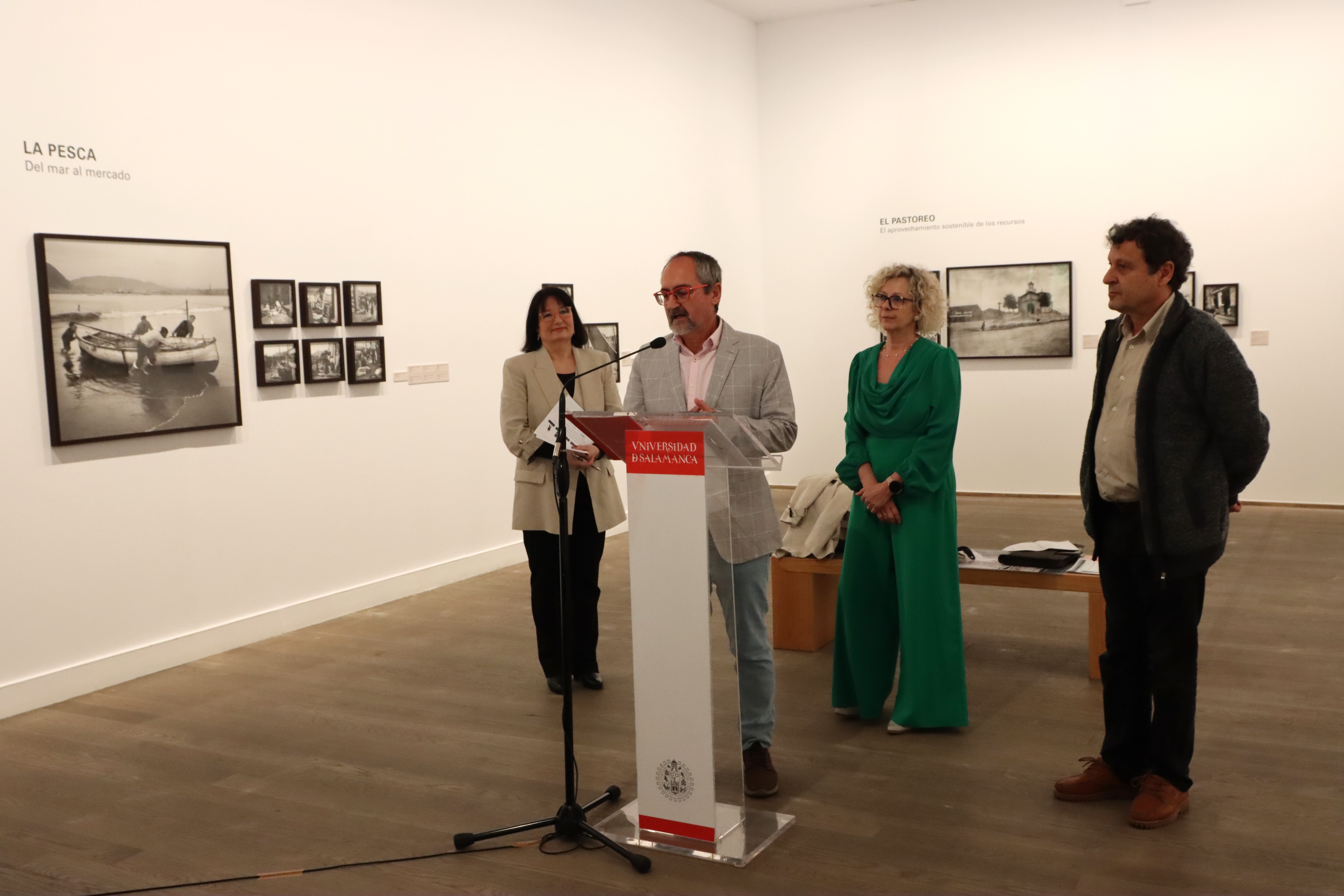 Acto de inauguración de la exposición