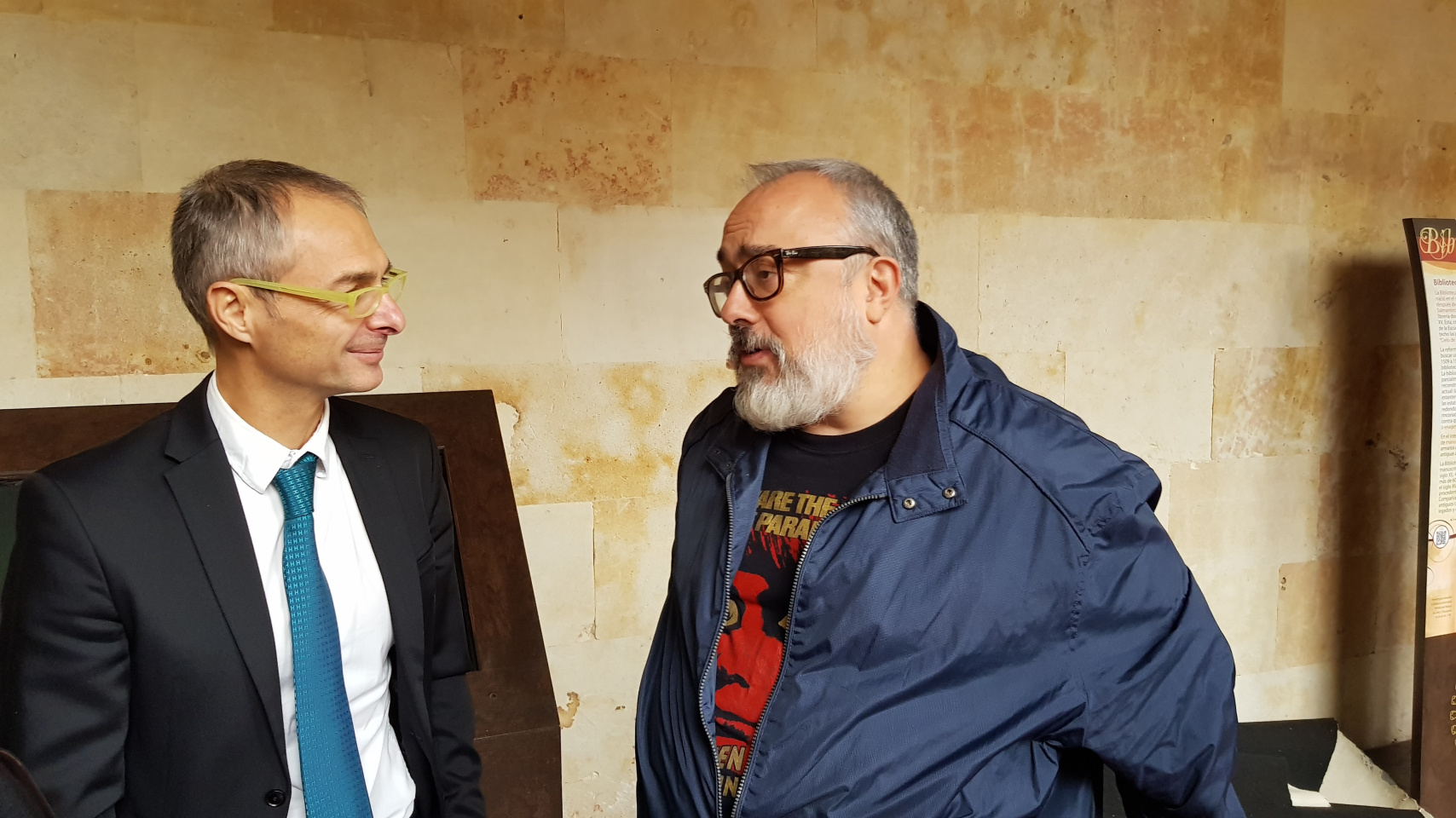 Alex de la Iglesia con Ricardo Rivero, rector de la Universidad de Salamanca