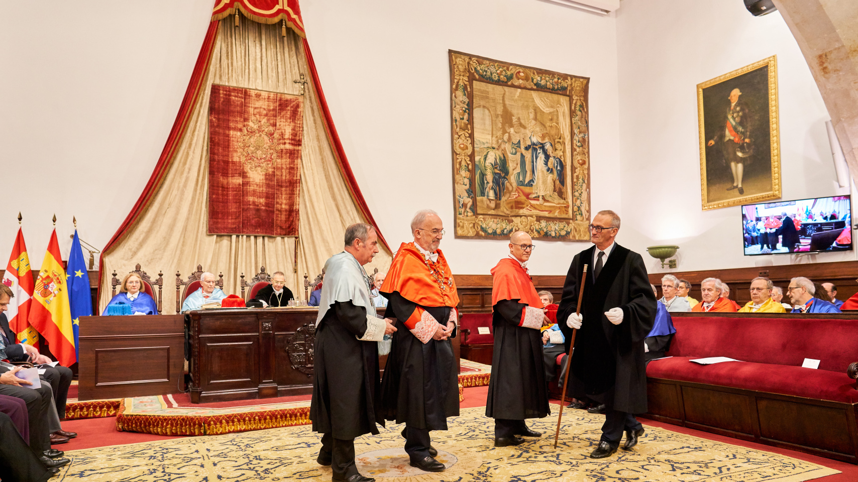 La Universidad de Salamanca inviste doctor honoris causa a Santiago Muñoz Machado, director de la RAE, por su difusión de la lengua del Derecho en castellano