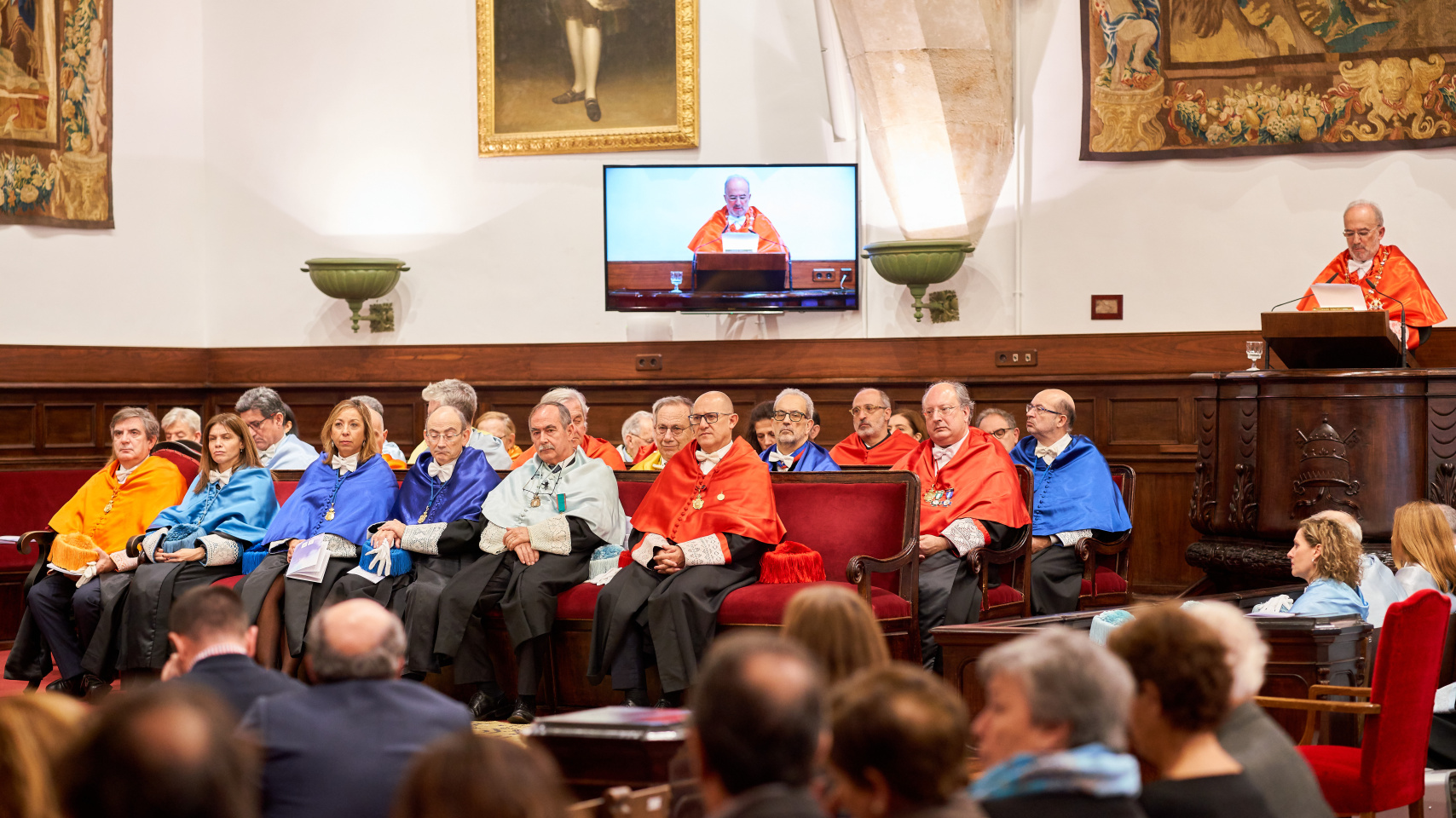 La Universidad de Salamanca inviste doctor honoris causa a Santiago Muñoz Machado, director de la RAE, por su difusión de la lengua del Derecho en cas