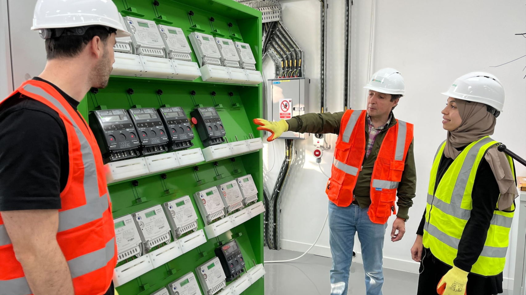 La Universidad de Salamanca e Iberdrola aumentan su colaboración en Doha con el desarrollo de innovadores proyectos para favorecer la sostenibilidad energética