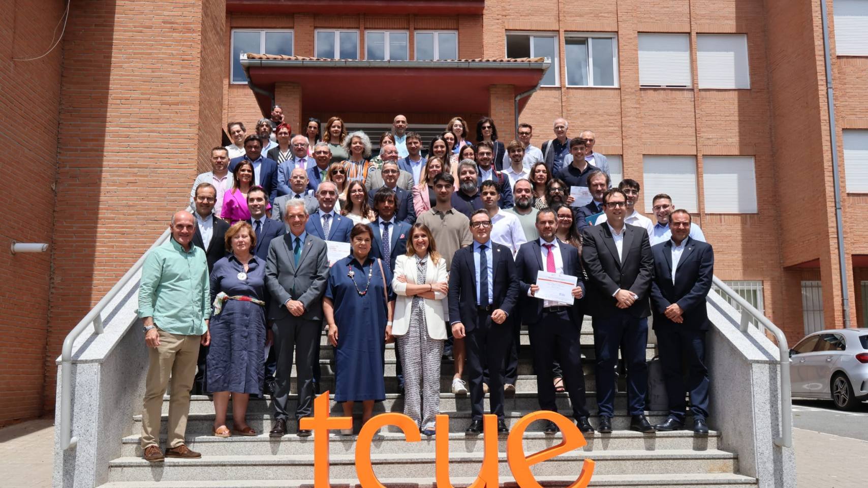 El rector de la Universidad de Salamanca asiste a la entrega de los Premios TCUE en la Facultad de Educación y Turismo de Ávila