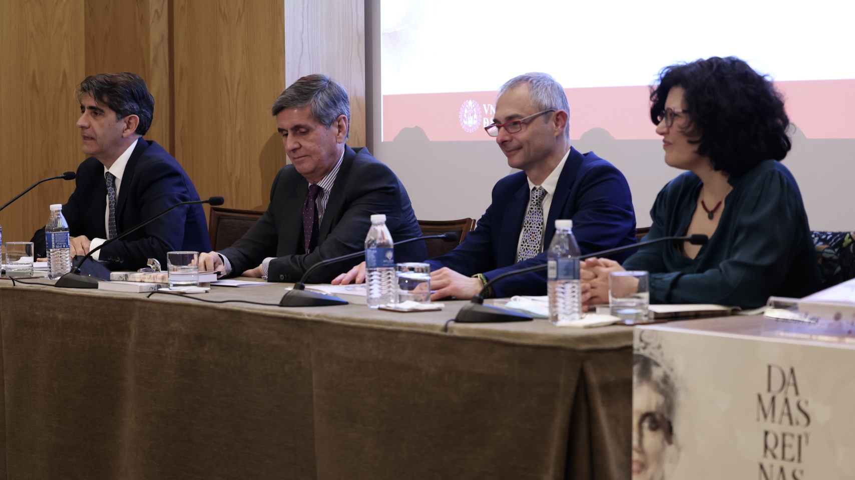 Manuel Ventero, autor del libro; Pedro González-Trevijano, presidente del Tribunal Constitucional; Ricardo Rivero, rector de la Universidad de Salamanca; e Isabel Fuentes, directora de CaixaForum Madrid. Autor: Juan Lázaro