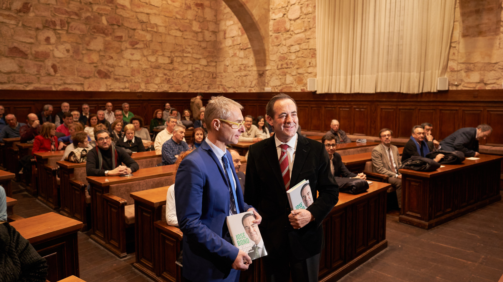 El expresidente del Congreso y exministro socialista José Bono cuenta la trastienda del poder en su libro ‘Se levanta la sesión’