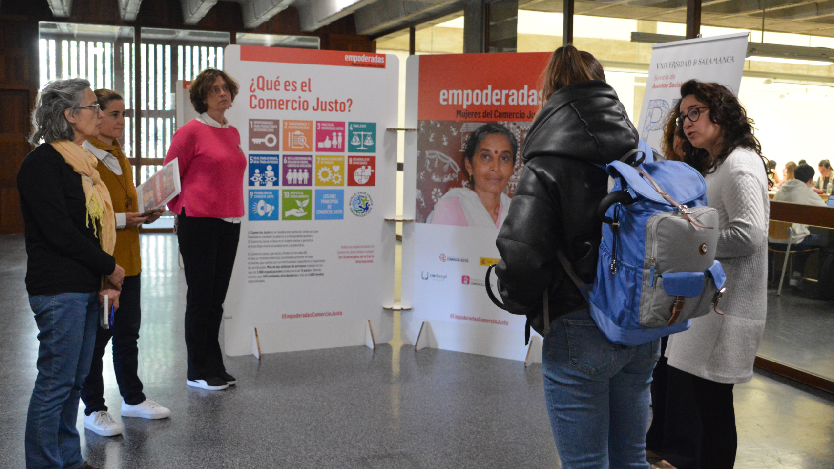 Inauguración exposición "Empoderadas. Mujeres del Comercio Justo"