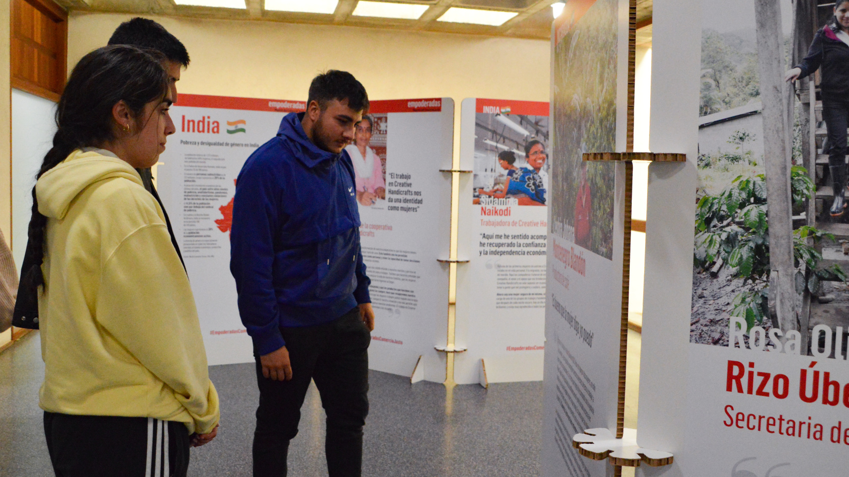 Inauguración exposición "Empoderadas. Mujeres del Comercio Justo"