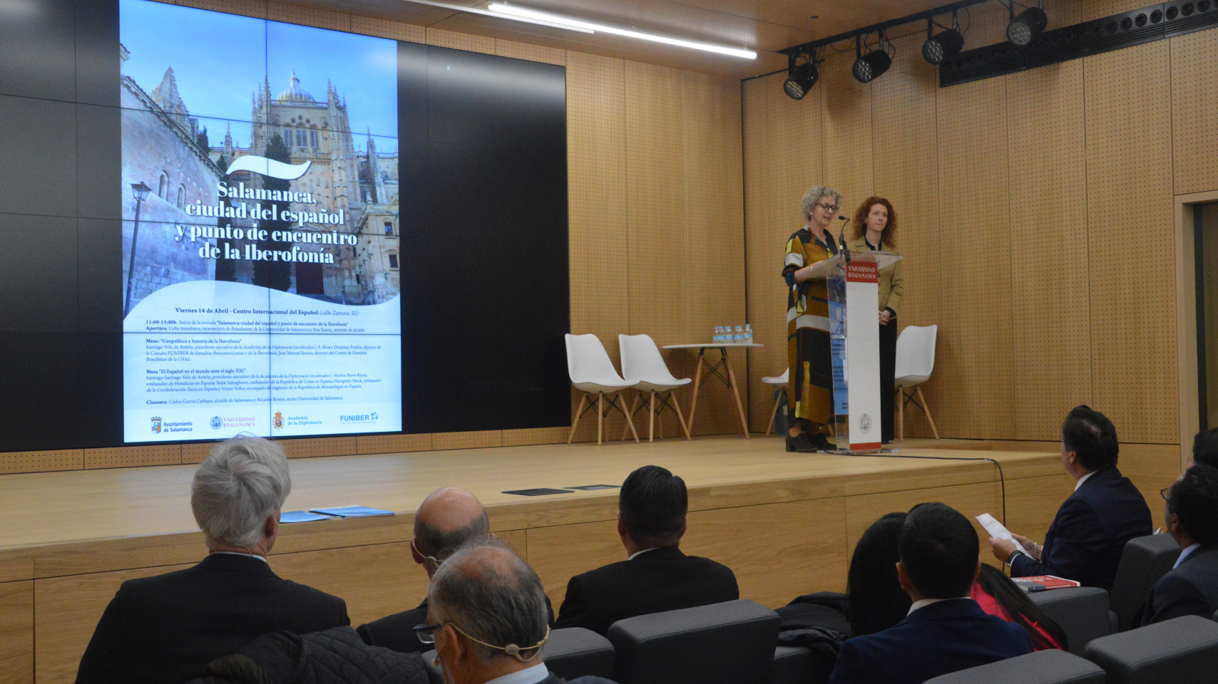 Salamanca se reafirma como la ciudad del español con la asistencia de los embajadores de Honduras, Corea y Suiza