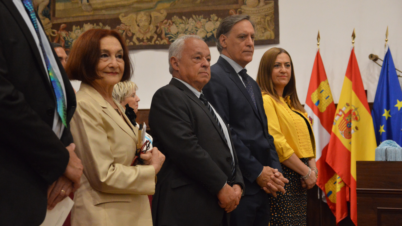 La Universidad de Salamanca se vuelca con la poesía y la física con la concesión de sendos honoris causa a Antonio Colinas y Margaret Murnane