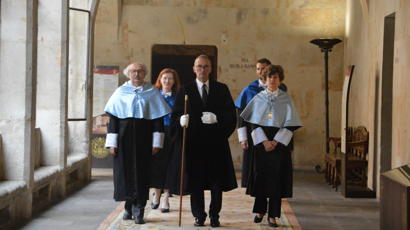 La Universidad de Salamanca se vuelca con la poesía y la física con la concesión de sendos honoris causa a Antonio Colinas y Margaret Murnane