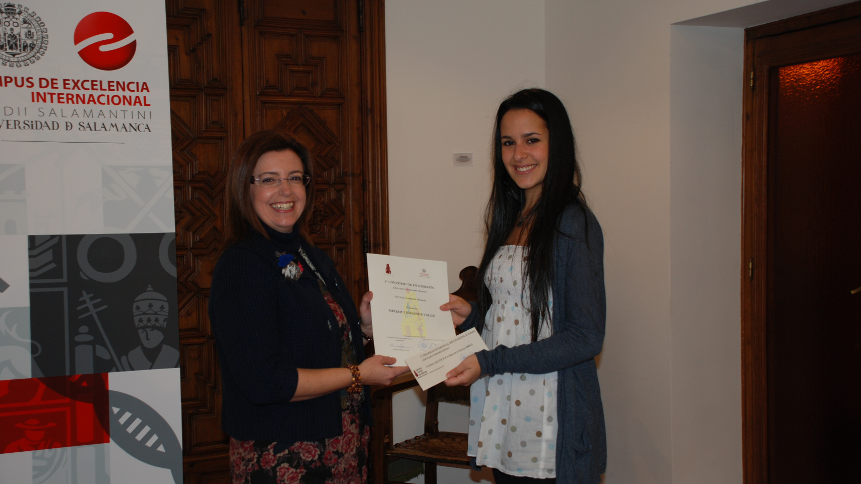 Entrega del segundo premio a Miriam Prádanos Valle