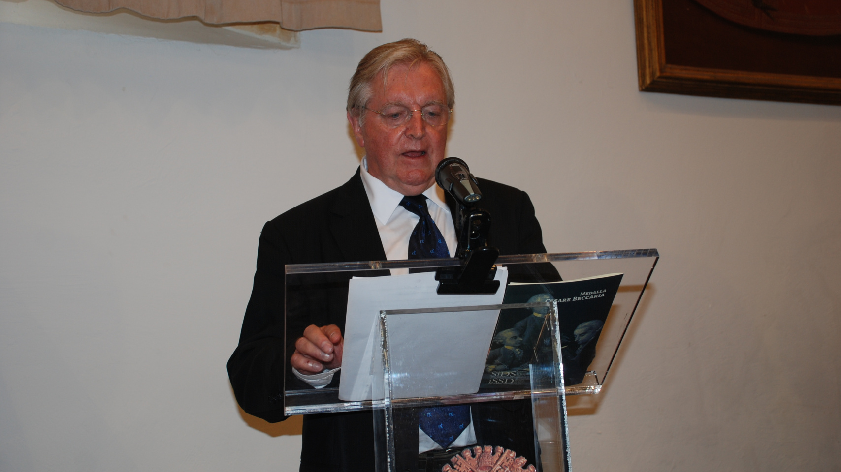 El catedrático emérito de Criminología de la Universidad de Oxford pronunció un discurso tras recibir la medalla Cesare Beccaria