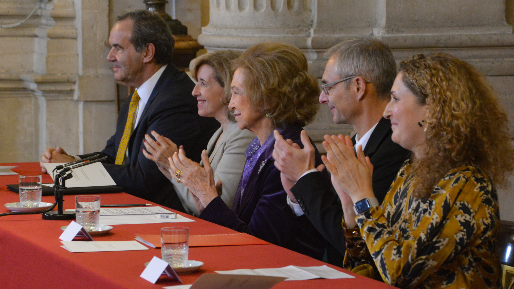 Olvido García Valdés recibe “conmovida y honrada” el XXXI Premio Reina Sofía de Poesía Iberoamericana
