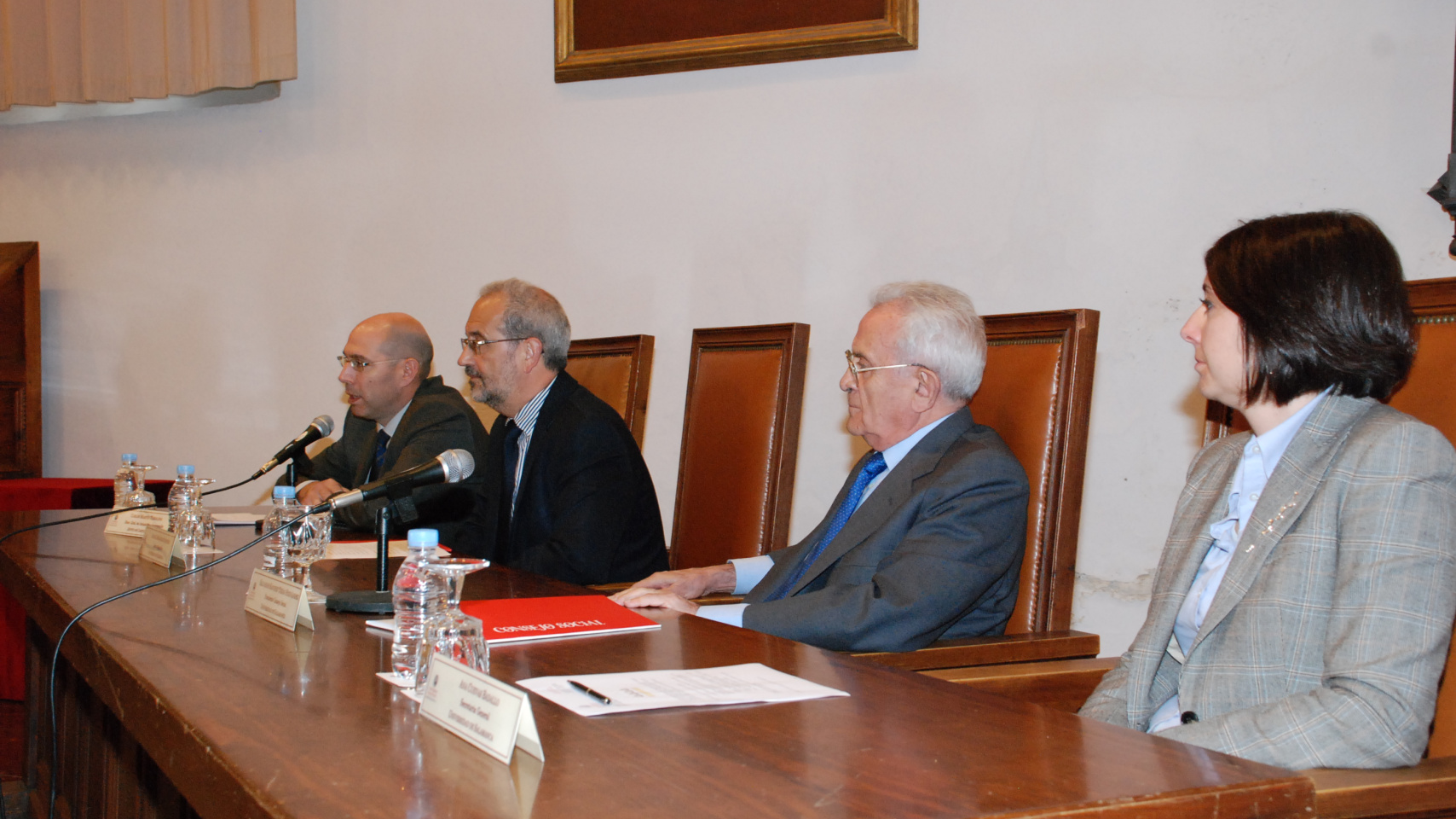 El director general de Industria e Innovación, Carlos Martín Tobalina, el rector, Daniel Hernández Ruipérez, el presidente del Consejo Social, Salvador Sánchez-Terán y la secretaria general, Ana Cuevas Badallo