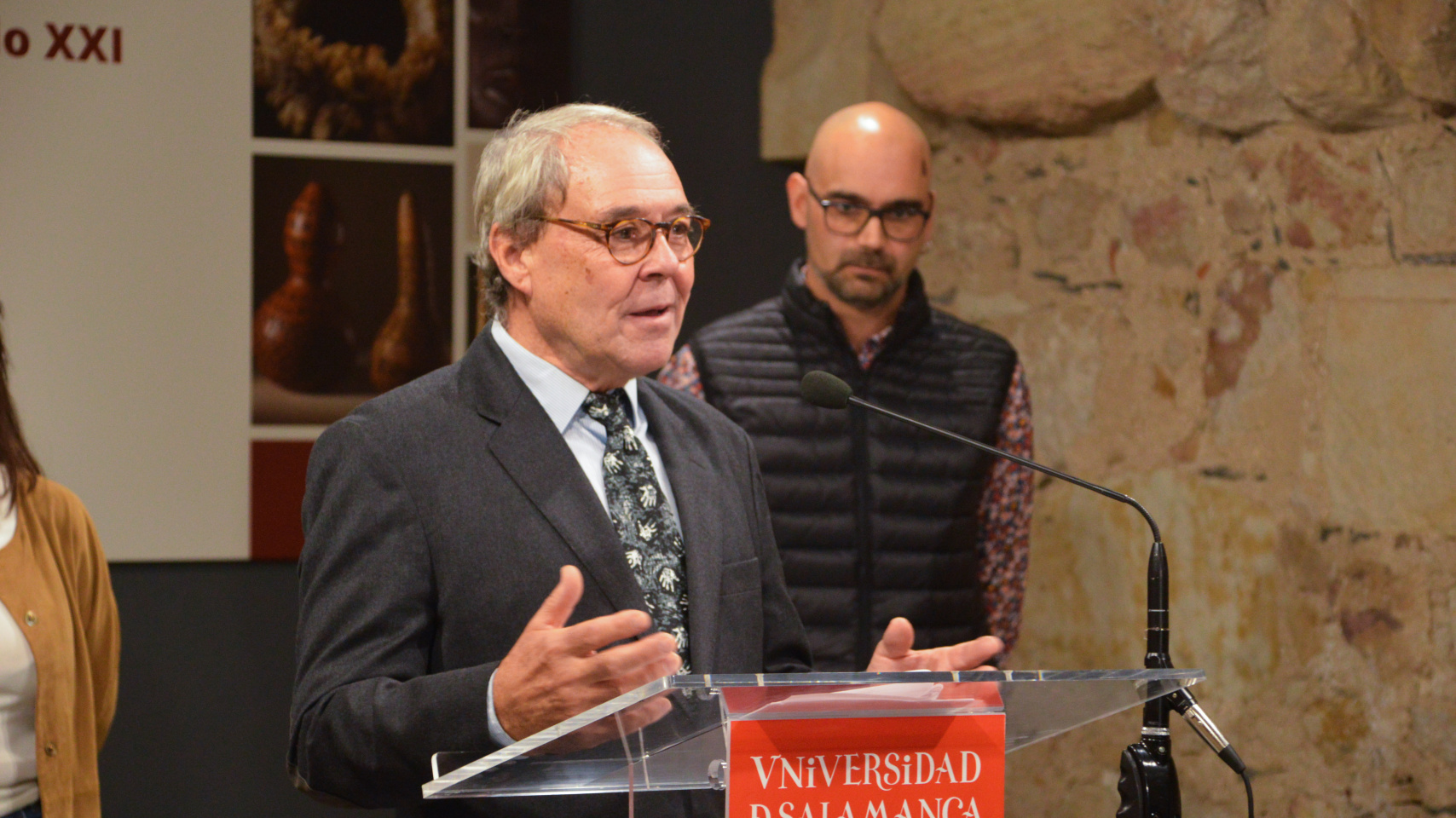 Exposición "Los universales culturales"