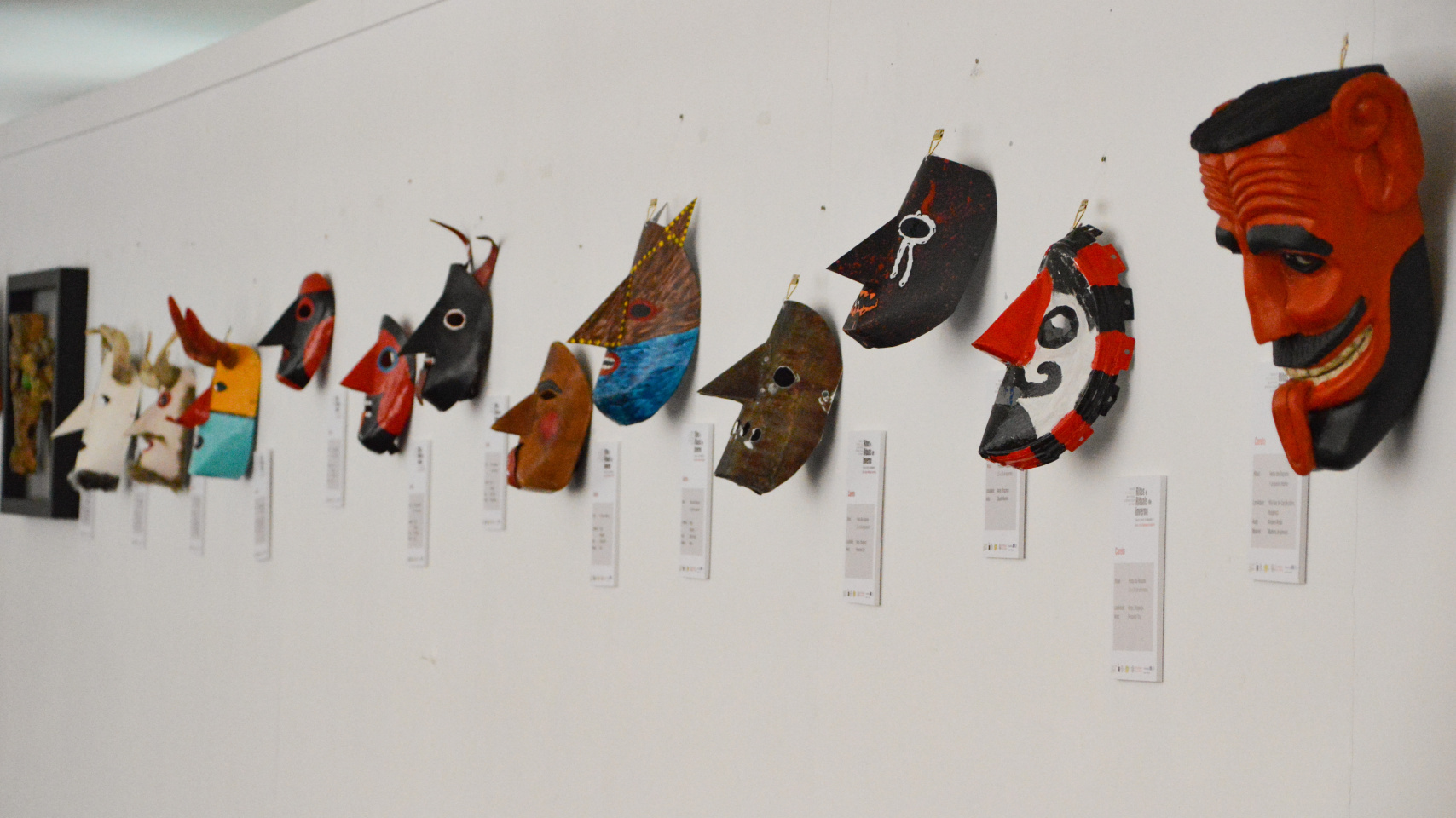 Piezas de la exposición "Ritos e Rituais de Invierno"