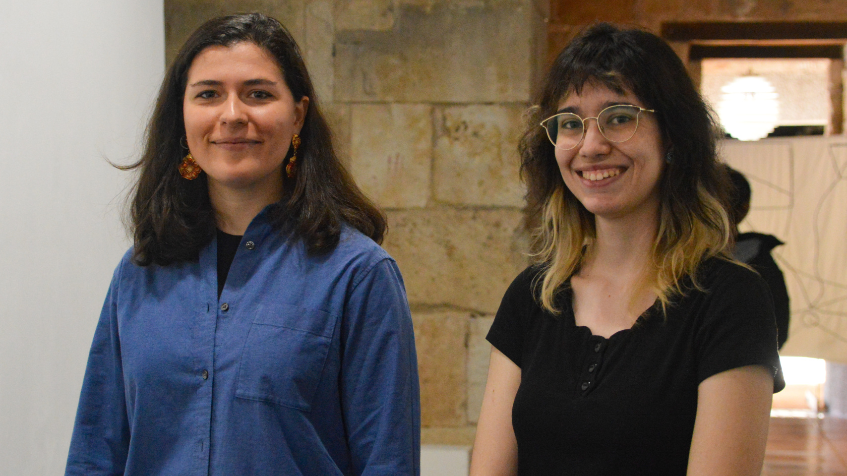 Sonia Armada y Leyre León (autoras exposición "Una habitación compartida")