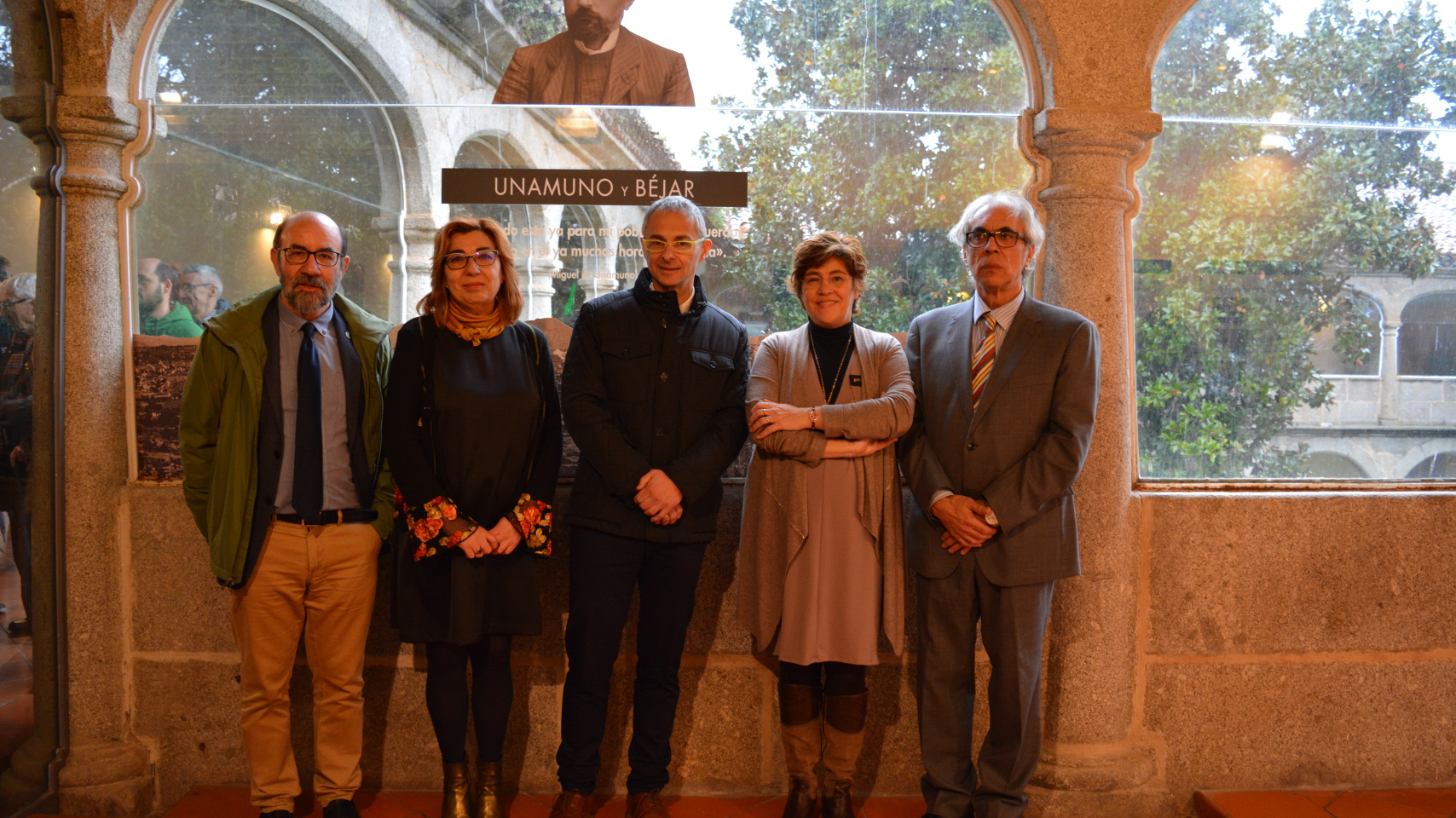 La Universidad de Salamanca y el Ayuntamiento de Béjar refuerzan la colaboración cultural con una exposición sobre Unamuno y una representación teatral