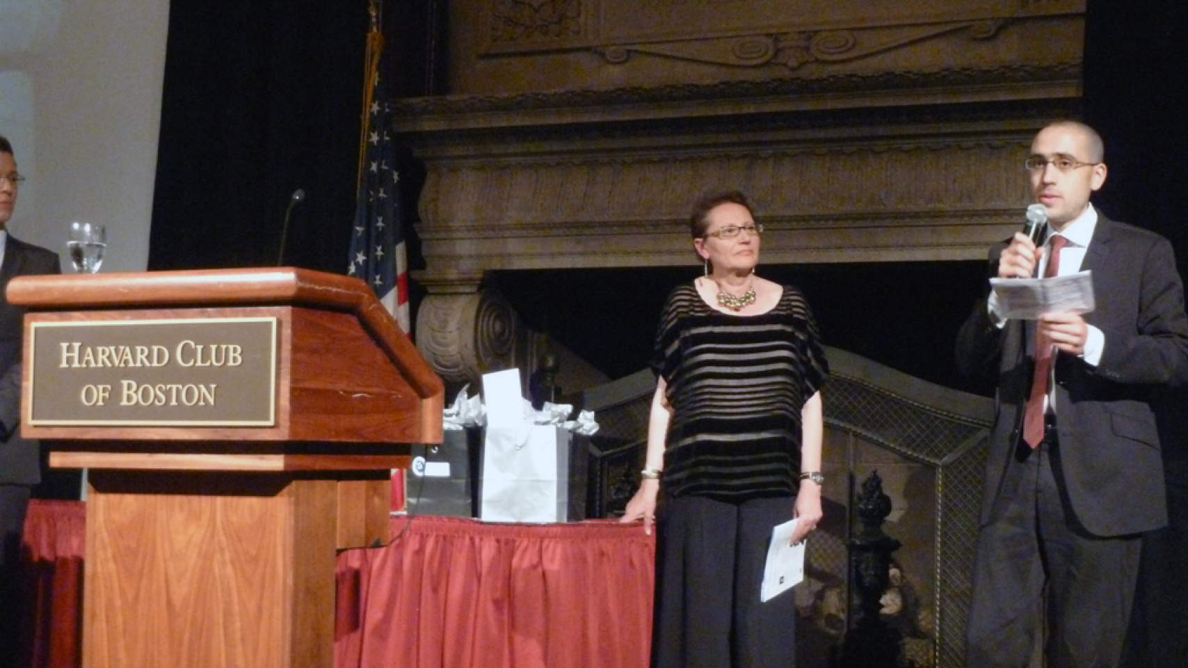 El profesor de Economía Financiera y de la Cátedra de Empresa Familiar de la Universidad de Salamanca recibió este galarón por parte del Family Firm Institute