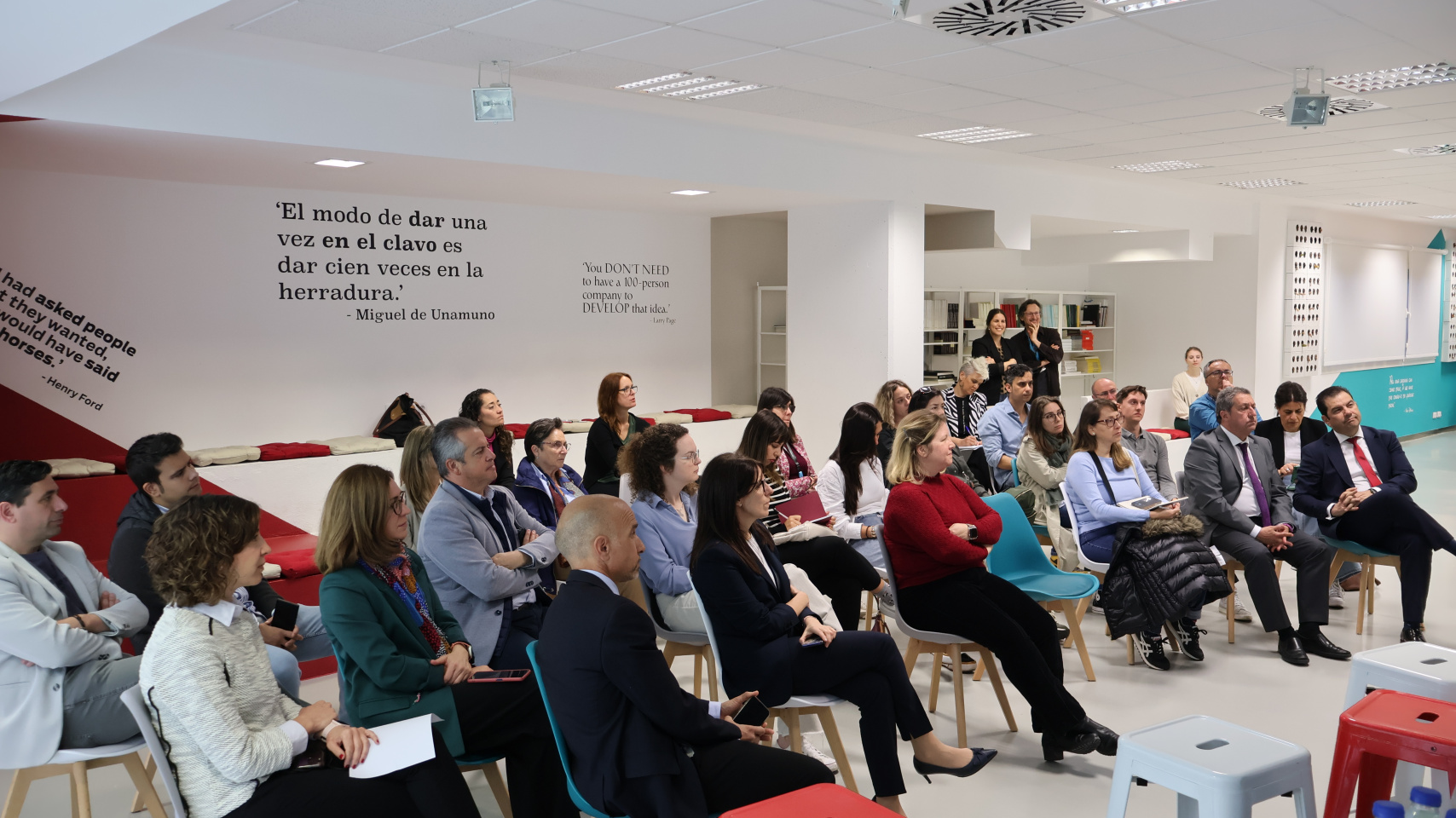 Más de una veintena de representantes de empresas e instituciones se han dado cita en el Parque Científico de la Universidad de Salamanca