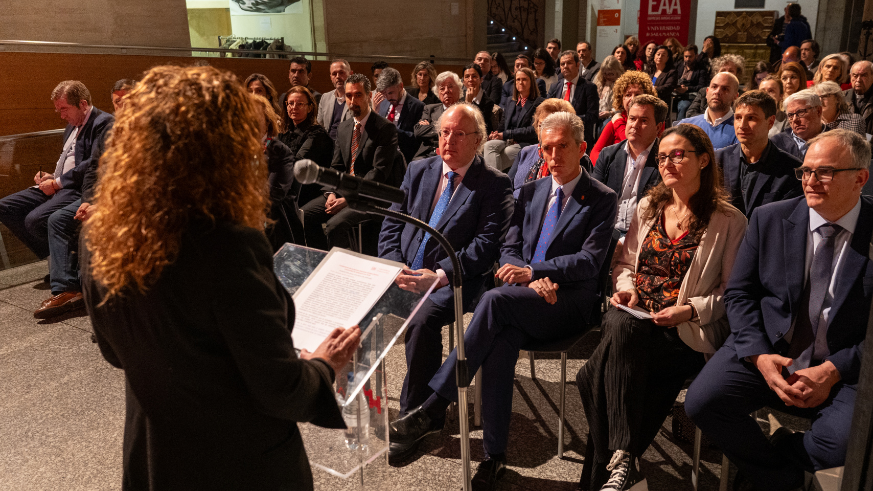 Asistentes a la presentación de "Empresas Amigas Alumni" (EAA) en Ávila.
