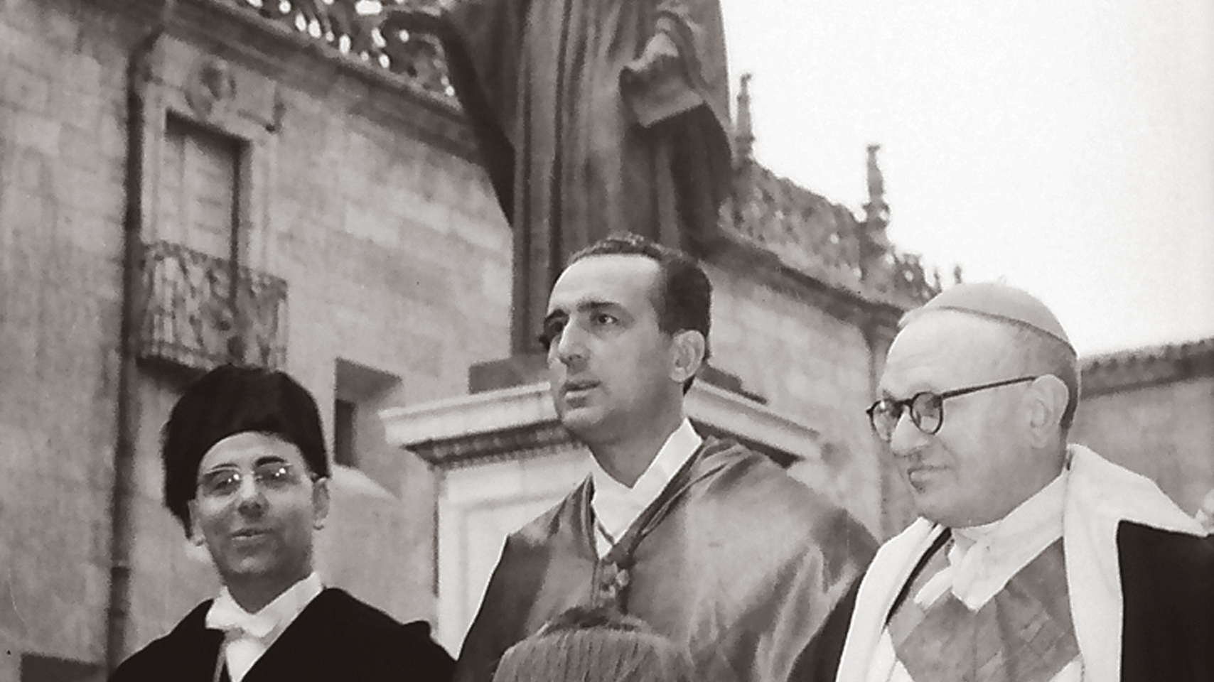 El rector Tovar, el ministro Ruiz-Giménez y el obispo Barbado Viejo (12 de octubre de 1953)