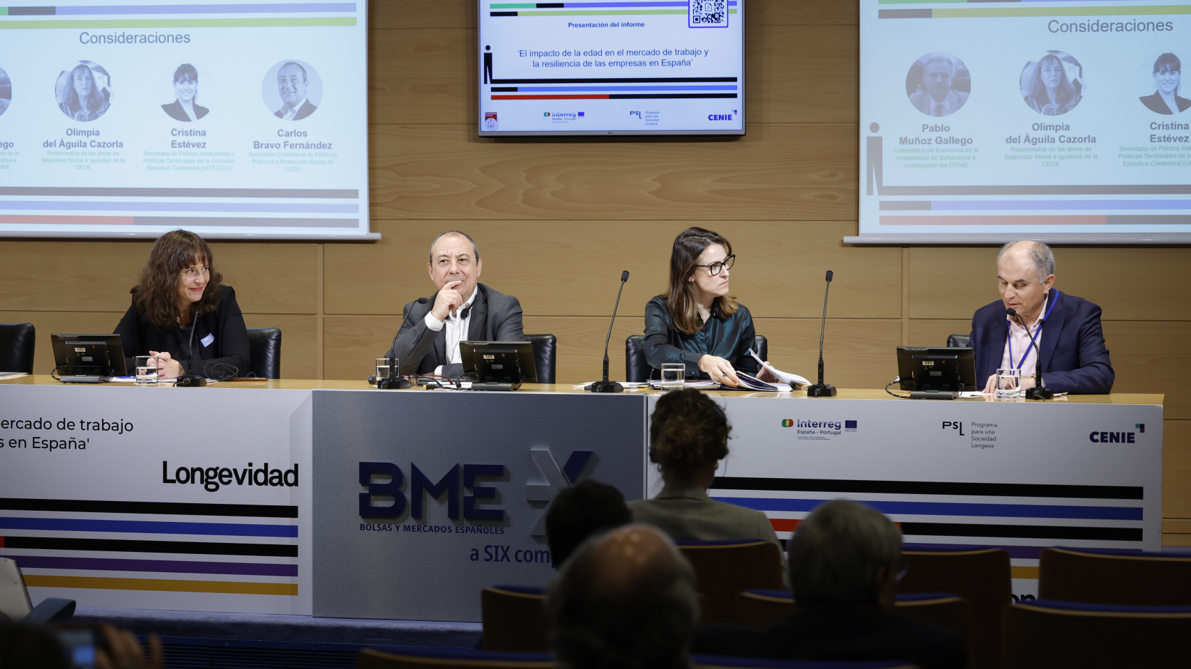 De izquierda a derecha: Olimpia del Águila Cazorla, responsable de las áreas de Seguridad Social y de Igualdad de la CEOE; Carlos Bravo Fernández, secretario Confederal de Políticas Públicas y Protección Social de CCOO; Cristina Estévez Navarro, secretaria de Política Institucional y Políticas Territoriales de la Comisión Ejecutiva Confederal (UGT-CEC), y Pablo Antonio Muñoz Gallego, catedrático de Economía de la Universidad de Salamanca e investigador del CENIE.