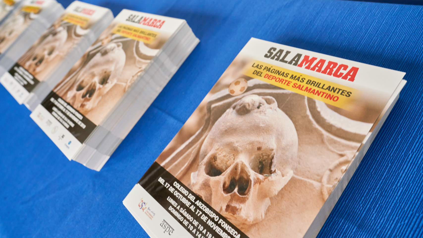 El Colegio del Arzobispo Fonseca abre sus puertas a la muestra ‘SALAMARCA. Las páginas más brillantes del deporte salmantino’