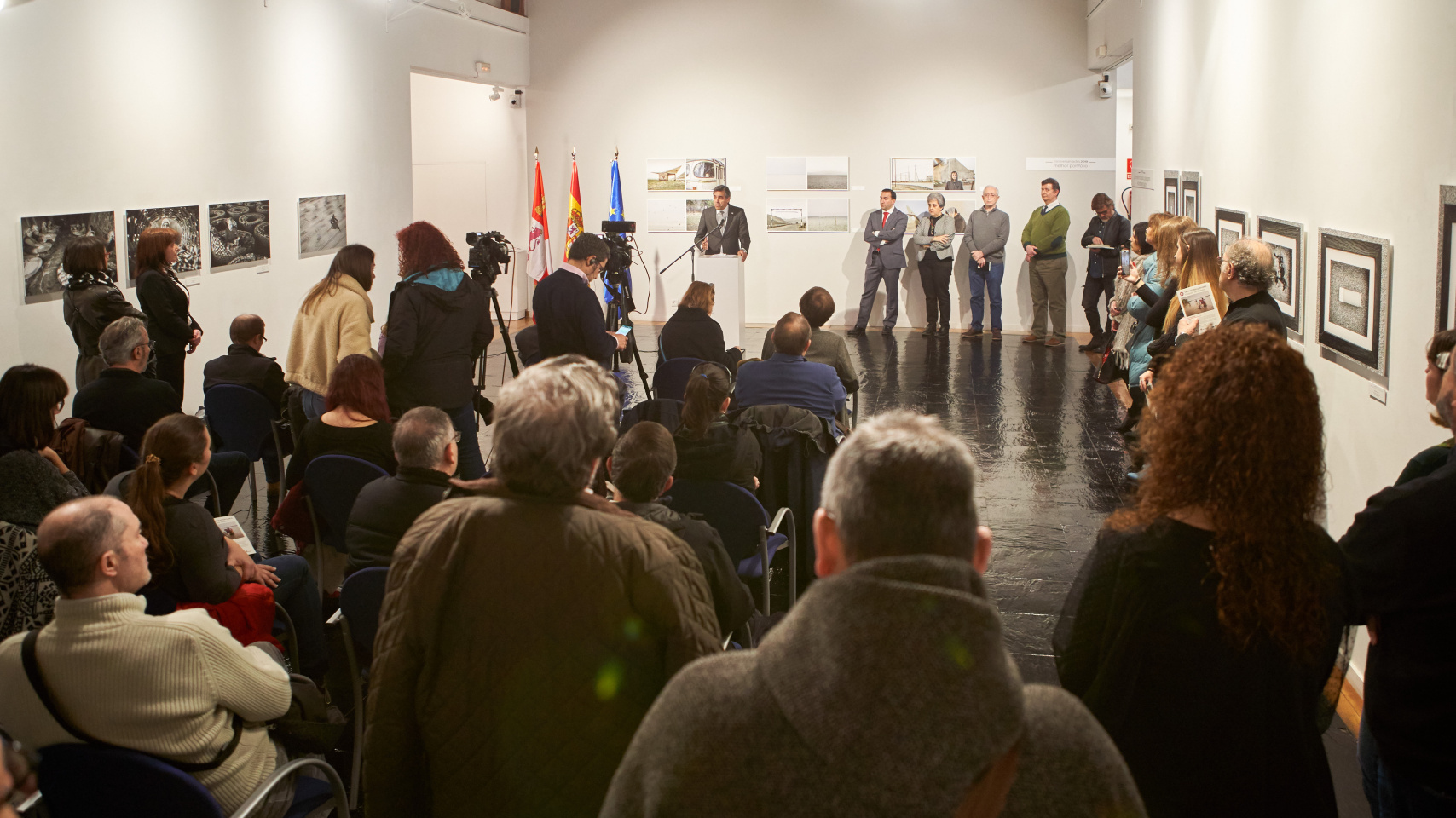 La Universidad de Salamanca y la Junta de Castilla y León muestran las fotografías ganadoras del concurso ‘Transversalidades. Fotografía sin fronteras’