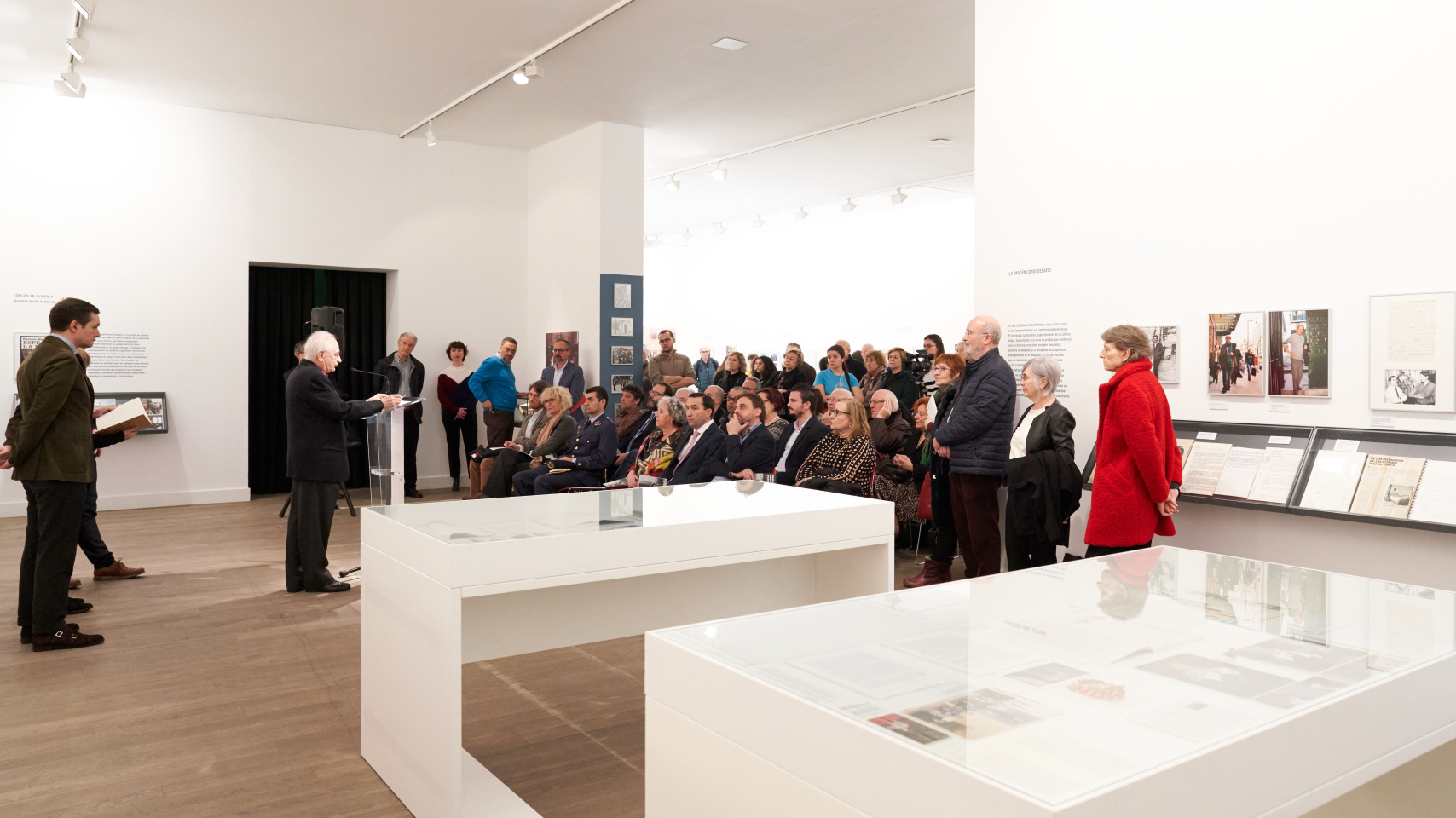 La Universidad de Salamanca revisa a través de una exposición la trayectoria vital y profesional del cineasta Basilio Martín Patino