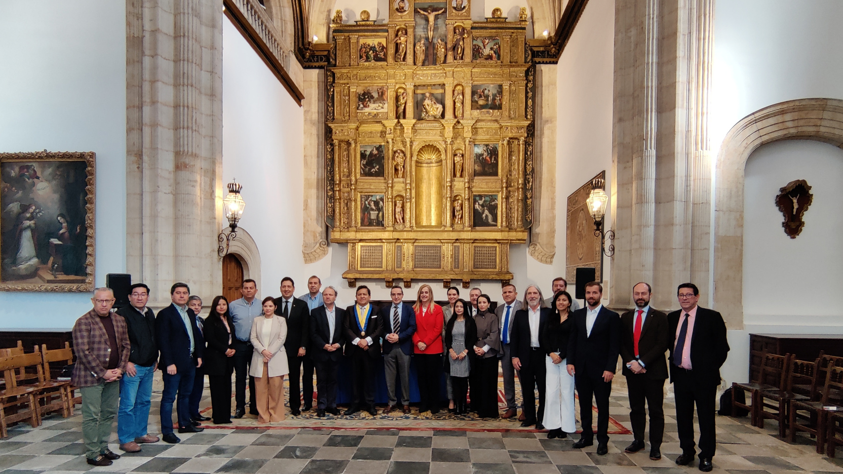 Miembros de la Universidad de Salamanca y del Parlamento Andino se reúnen en Salamanca