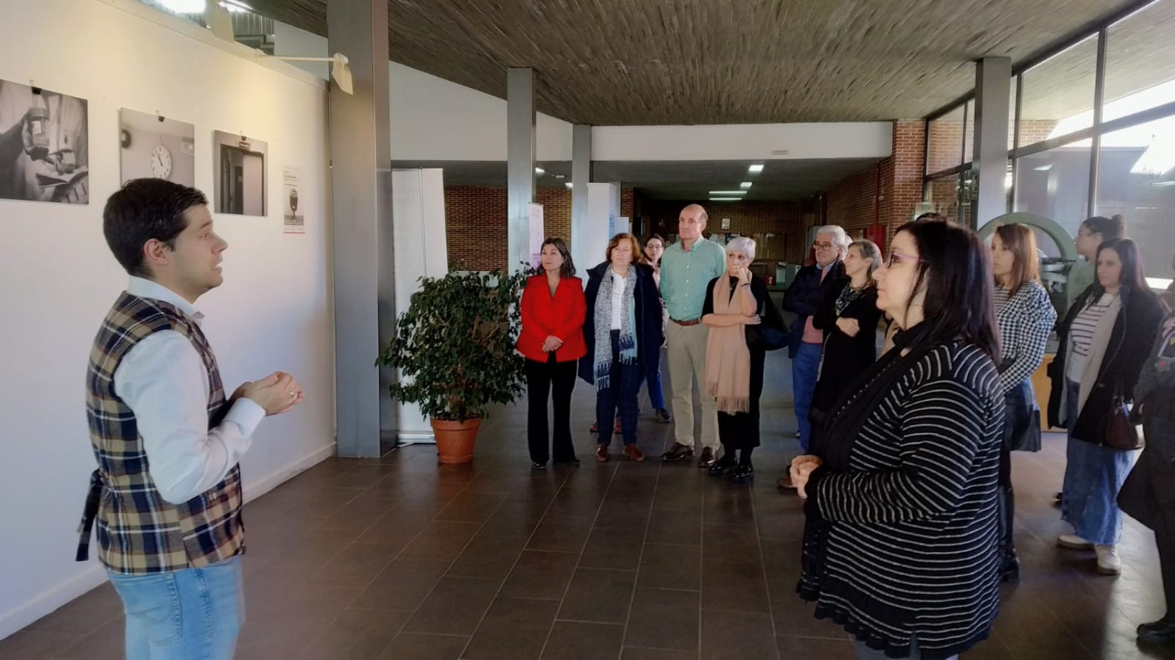 Inauguración de la muestra en la Escuela Politécnica Superior de Ávila