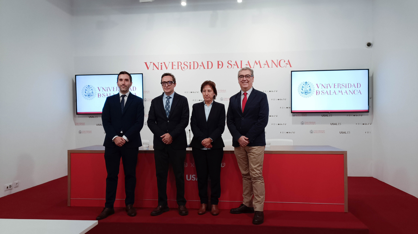 Rueda de prensa tras la reunión del Consejo de Gobierno.