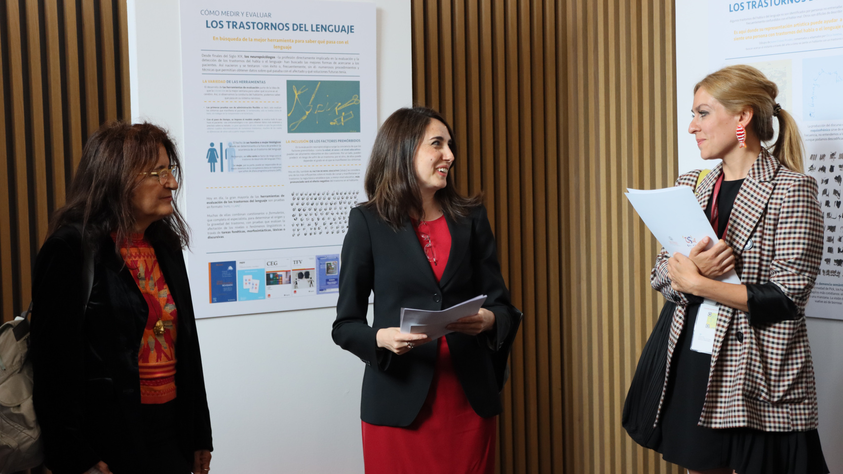 Acto inaugural de la exposición en el CIEUSAL