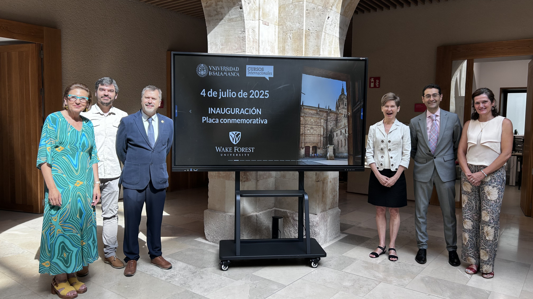 La Universidad de Salamanca rinde homenaje a Wake Forest University por más de cuatro décadas de colaboración académica con Cursos Internacionales