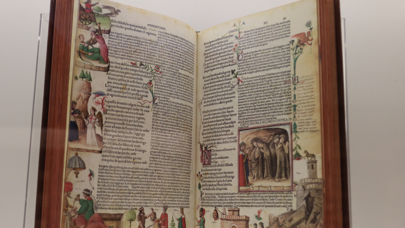 La Universidad de Salamanca ofrece un recorrido por la historia del libro medieval a través de ediciones facsimilares
