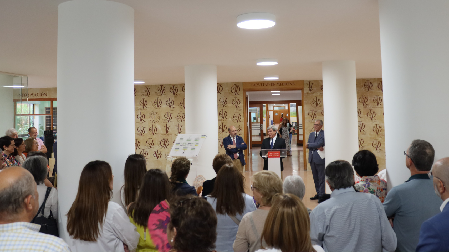 La Facultad de Medicina homenajea a cuatro de sus docentes