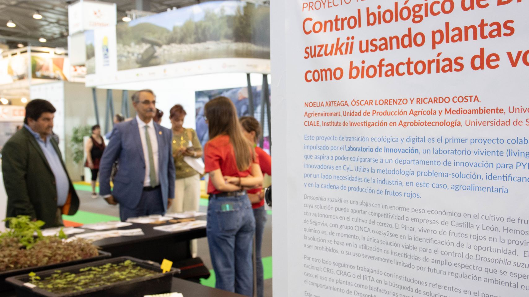 Estand de la USAL durante la feria agropecuaria