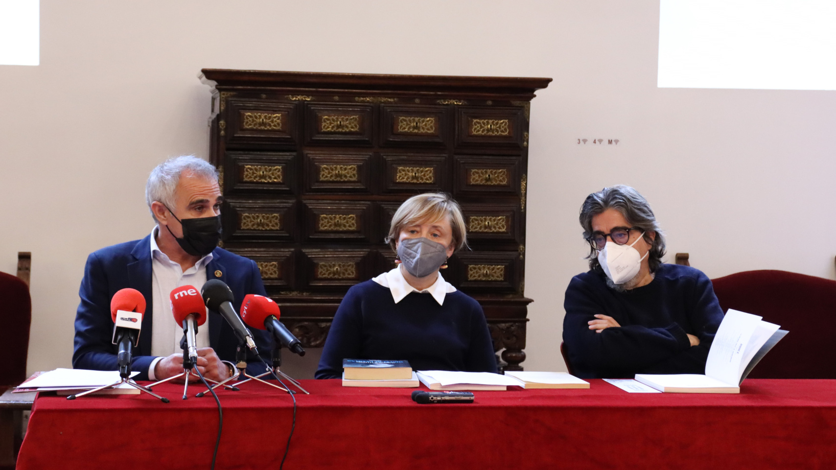 Jacobo Sanz, Ana Chaguaceda y Luis García Jambrina