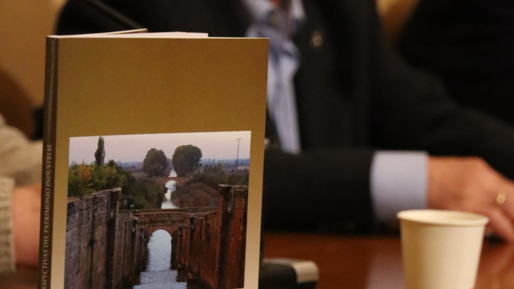 Luis Alfonso Hortelano Mínguez en la presentación del libro
