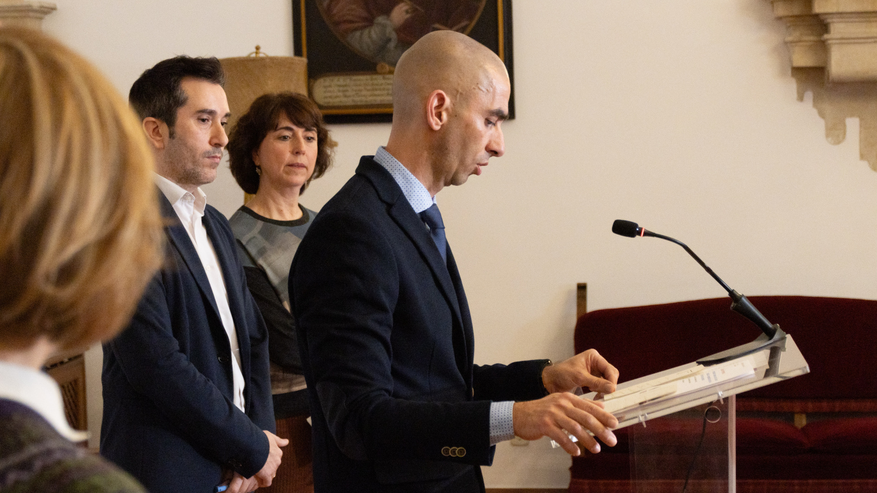 Raúl Rivas lee la carta escrita por H.G Wells.