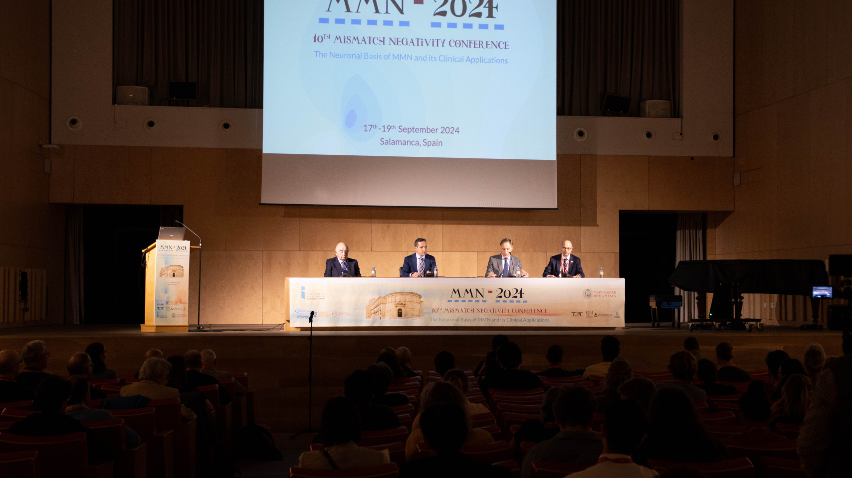 José María Medina Jiménez, Juan Manuel Corchado, Carlos García Carbayo, y Manuel Sánchez Malmierca en la inauguración del congreso