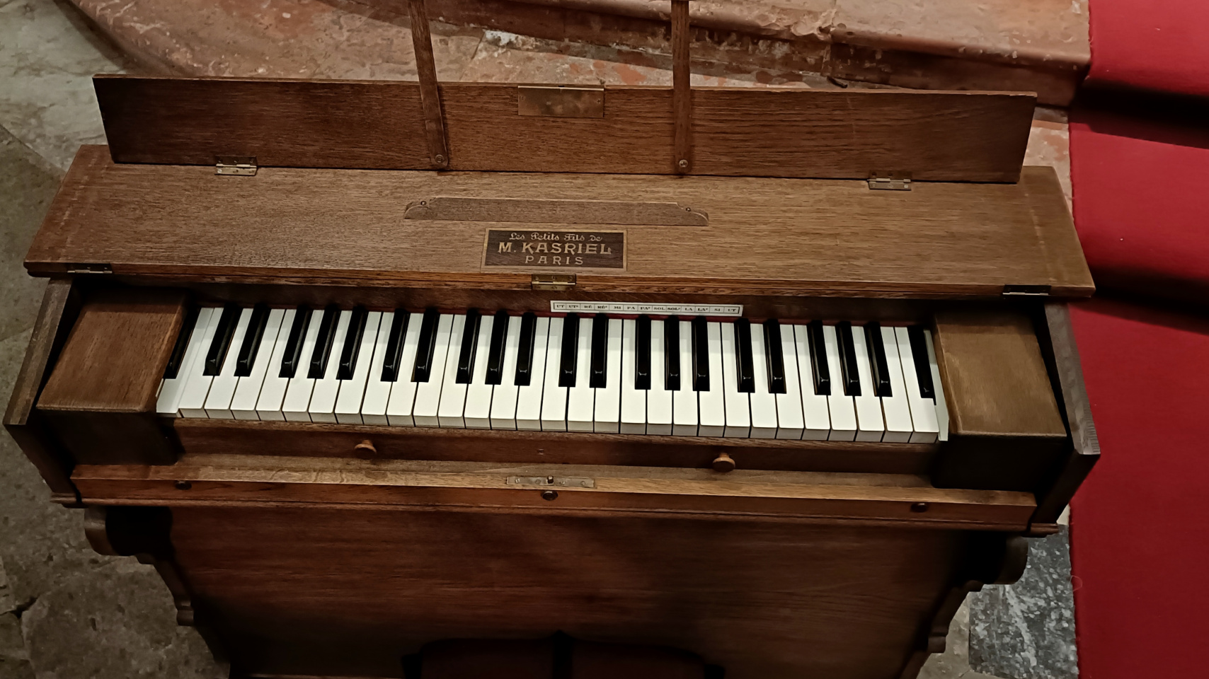 Armonio del siglo XX restaurado por la Universidad de Salamanca