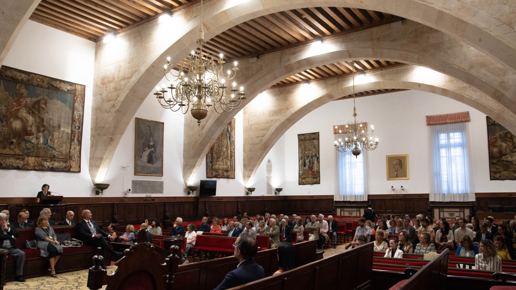 El Paraninfo durante el discurso de María Dolores Ludeña de la Cruz