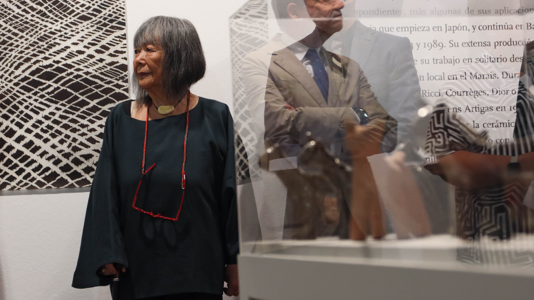 La artista Mako Artigas durante la rueda de prensa de presentación de la exposición 'MAKO. El sonido de los pétalos'