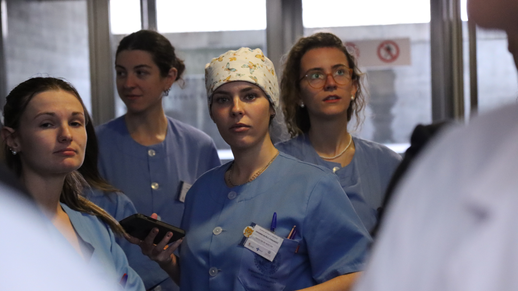 La Clínica Odontológica de la USAL conmemora el 8M con el descubrimiento de los vítores de 13 doctoras