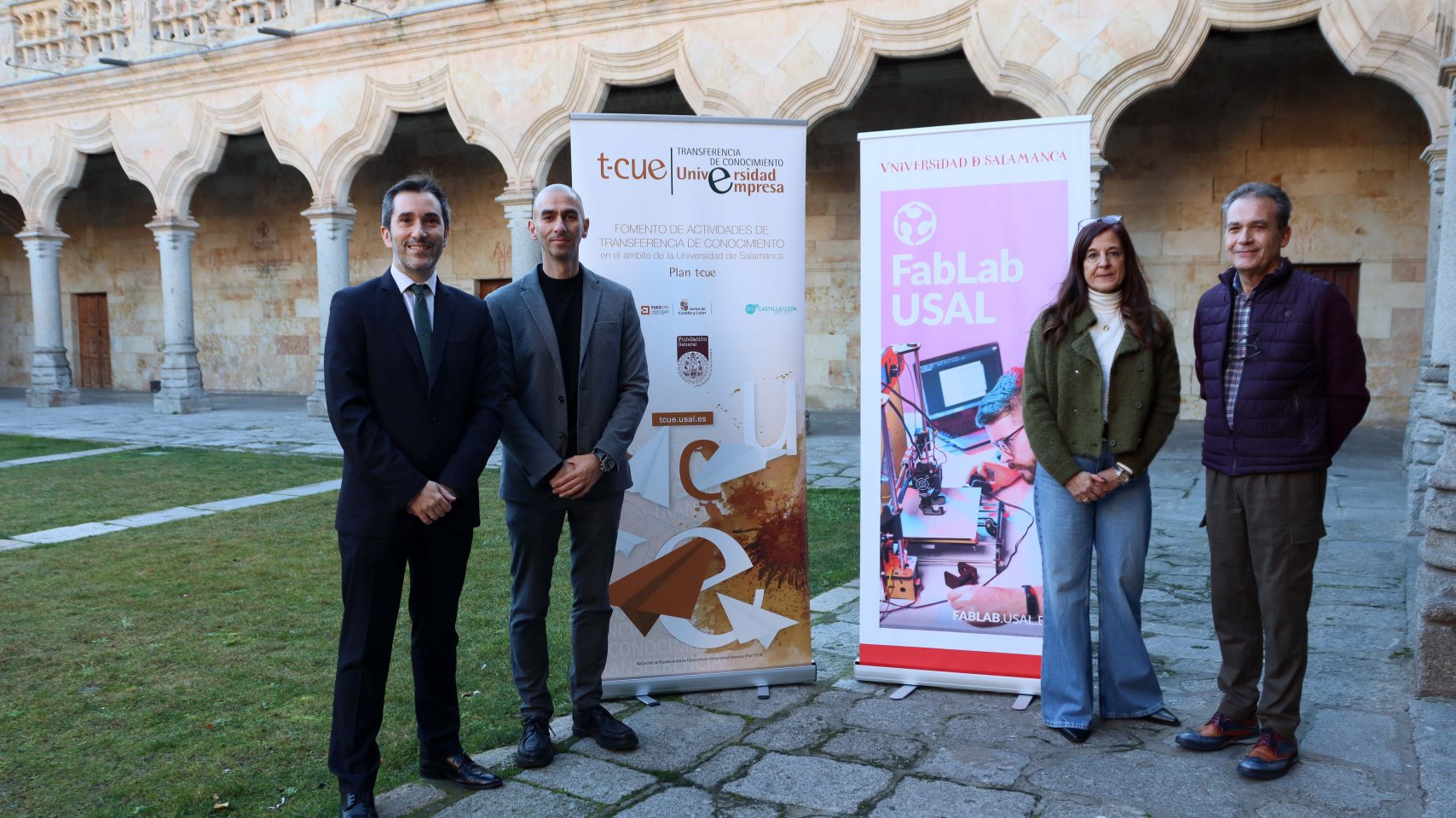 Federico Bueno, vicerrector de Transferencia, Innovación y Emprendimiento; Raúl Rivas, director del Servicio de Producción e Innovación Digital; Eva Maestro, gestora de proyectos en la Fundación General de la Universidad de Salamanca; y Miguel Ángel Salinero, coordinador de la Fundación General de la USAL.