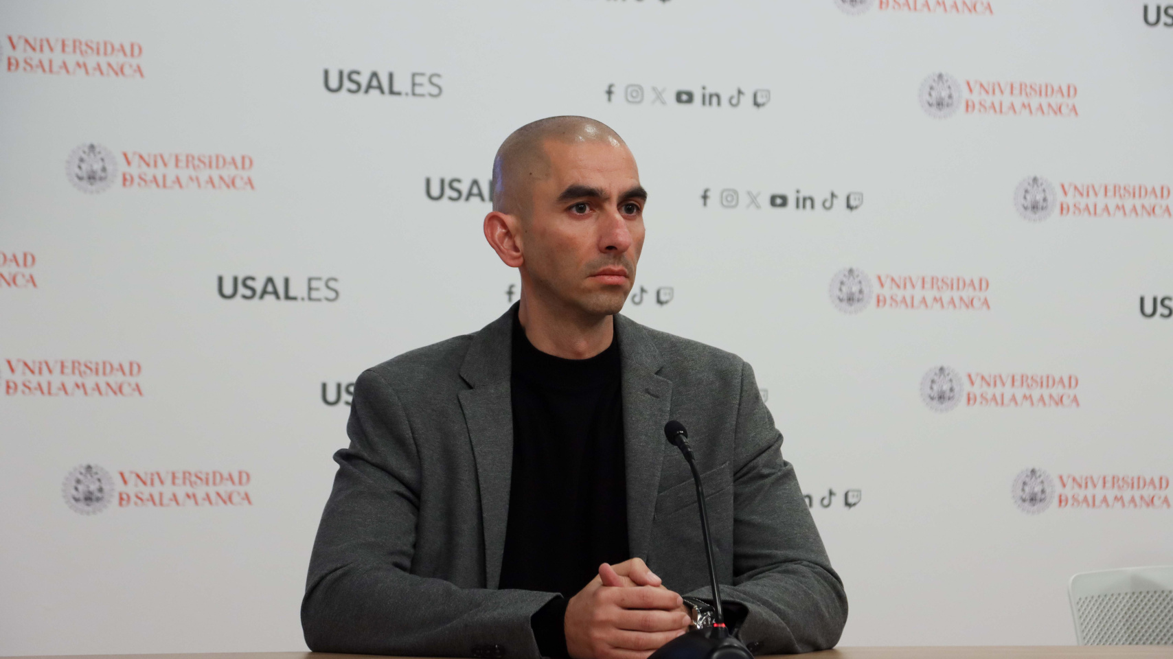 Raúl Rivas durante la rueda de prensa.