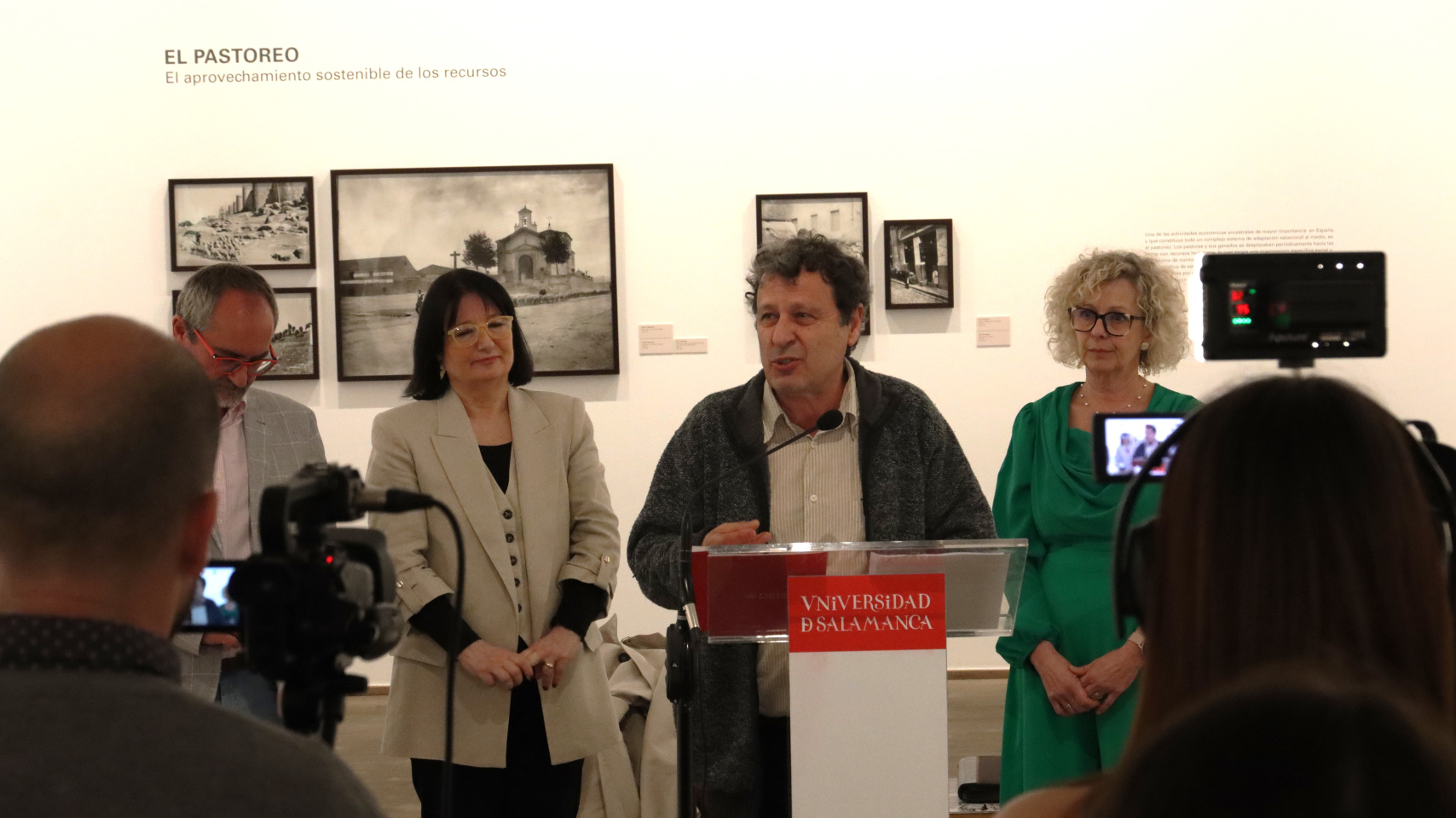 Acto de inauguración de la exposición