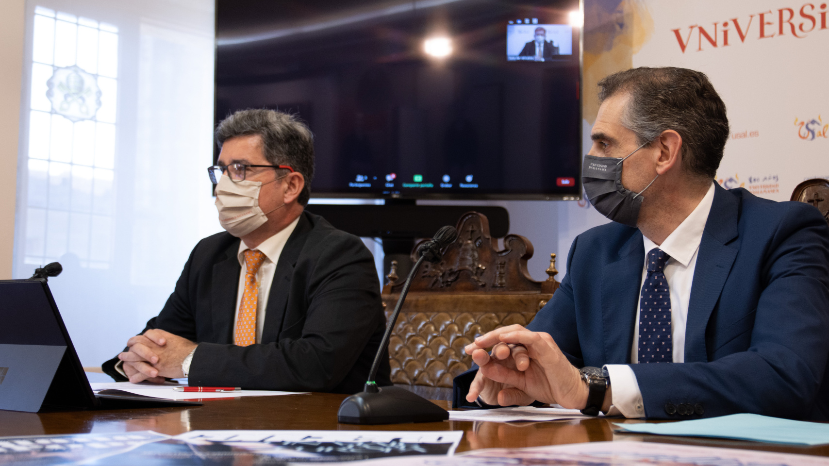 Efrem Yildiz y Luis N.González